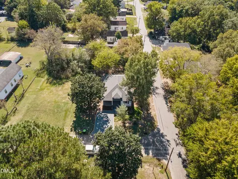 411 W I St, Erwin, NC 28339