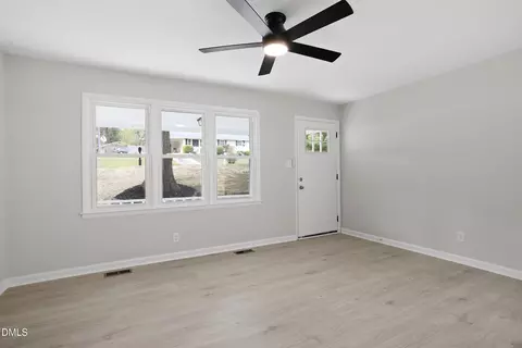 Living - 905 Long Ave, Garner, NC 27529 photo 2 of 2