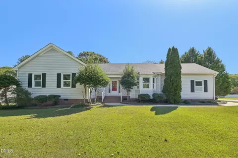 119 Riding Ridge Rd, Fuquay Varina, NC 27526