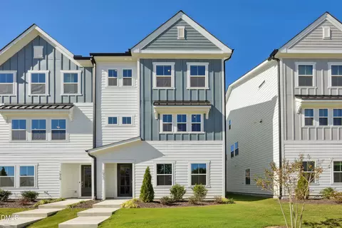 1022 Zelkova Ln, Durham, NC 27707