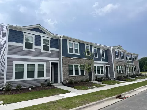 2127 Glenn Crossing Dr, Durham, NC 27704