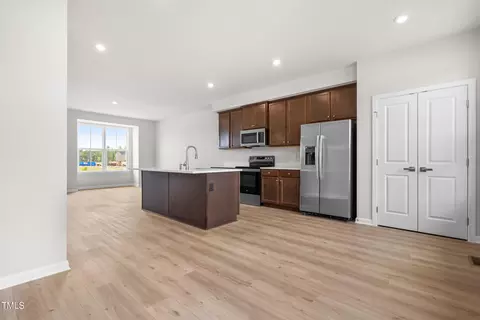 Kitchen - 607 Silverado Sunset Loop, Wendell, NC 27591 photo 3 of 5