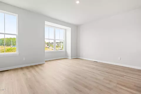 Living - 607 Silverado Sunset Loop, Wendell, NC 27591 photo 3 of 4