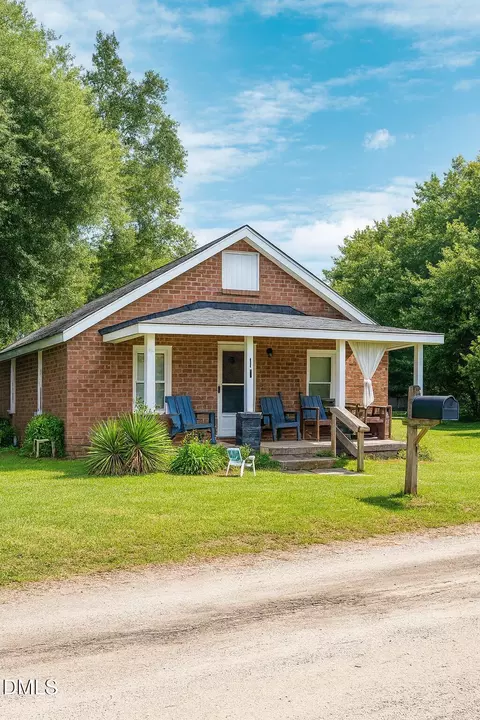 1300 Railroad St, Henderson, NC 27536