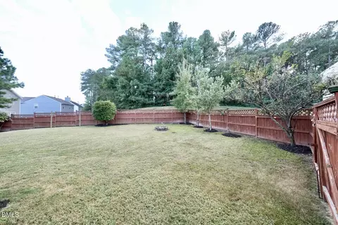 Exterior - 15 Red Sunset Ln, Durham, NC 27703 photo 4 of 4