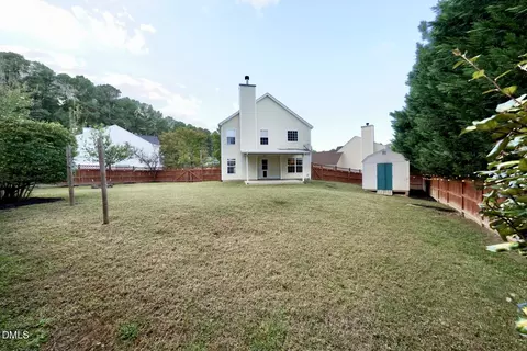 Exterior - 15 Red Sunset Ln, Durham, NC 27703 photo 2 of 4