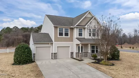 653 S Kennelman Cir, Wendell, NC 27591
