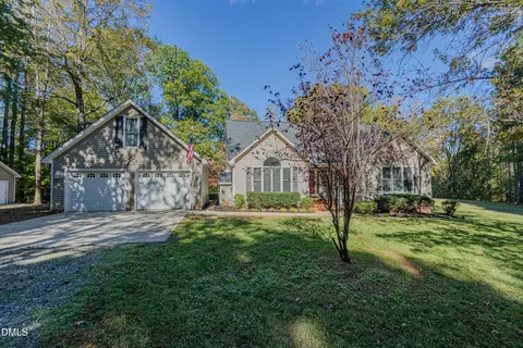 302 Jordan Creek Dr, Burlington, NC 27217