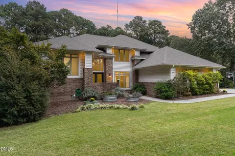 3505 Knightshire Dr, Apex, NC 27539