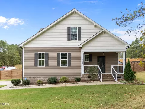 1424 Old Watkins Rd, Raleigh, NC 27616