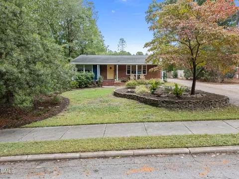 432 W Park St, Cary, NC 27511