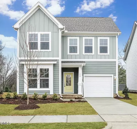 198 Retreat Dr, Fuquay Varina, NC 27526