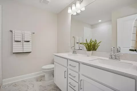 Bath - 113 Hogan Dr, Garner, NC 27529 photo 3 of 3