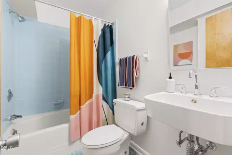 Bath - 2438 Alpine Rd, Durham, NC 27707 photo 5 of 5