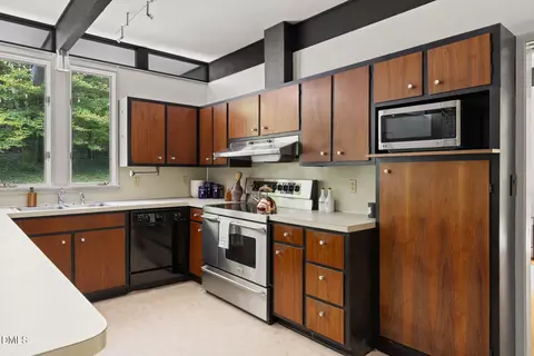 Kitchen - 2438 Alpine Rd, Durham, NC 27707 photo 5 of 6