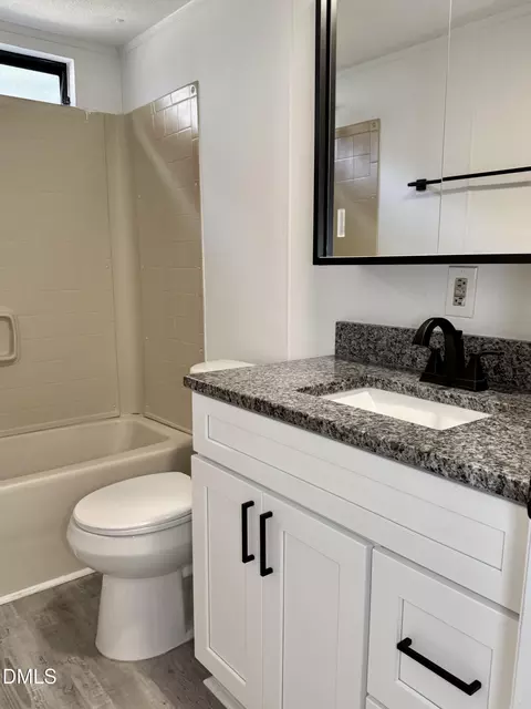 Bath - 206 Epperson Dr, Durham, NC 27712 photo 3 of 3