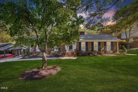 6712 Valley Lake Dr, Raleigh, NC 27612