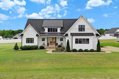 360 Snowbell St, Four Oaks, NC 27524