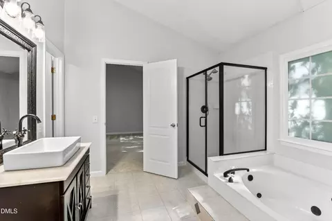 Bath - 105 Swordgate Dr, Cary, NC 27513 photo 2 of 3
