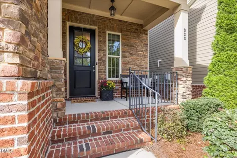 938 Regency Cottage Pl, Cary, NC 27518 photo 3