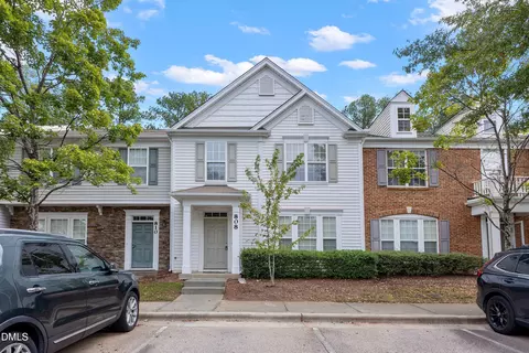 808 Walnut Woods Dr, Morrisville, NC 27560
