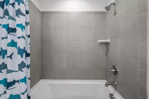 Bath - 2607 Ashe St, Durham, NC 27703 photo 3 of 3