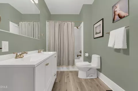 Bath - 709 North St, Durham, NC 27701 photo 1 of 2