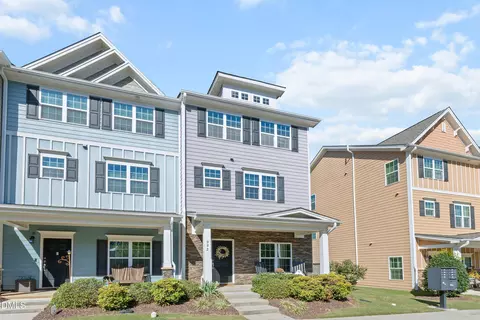 992 Tender Dr, Apex, NC 27502