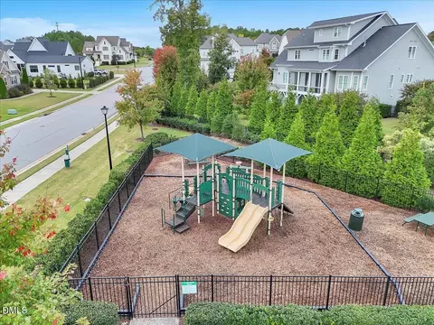 View/Area - 1413 Yardley Dr, Wake Forest, NC 27587 photo 2 of 12