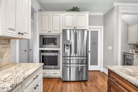 Kitchen - 1413 Yardley Dr, Wake Forest, NC 27587 photo 8 of 8