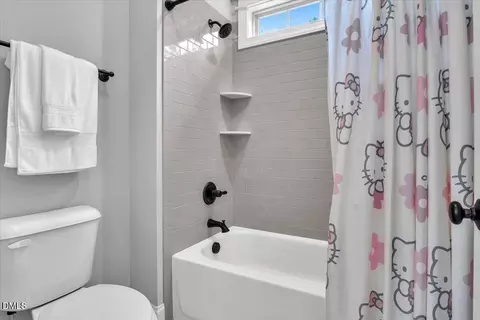 Bath - 1413 Yardley Dr, Wake Forest, NC 27587 photo 6 of 11