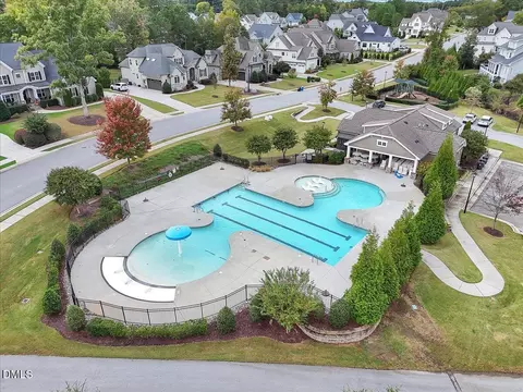 Exterior - 1413 Yardley Dr, Wake Forest, NC 27587 photo 2 of 15