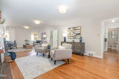 1316 Dixie Trl, Raleigh, NC 27607 photo 3