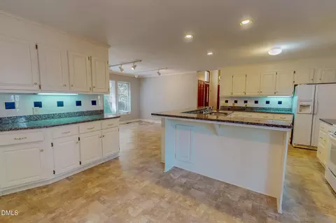 Kitchen - 11 Denada Path, Roxboro, NC 27574 photo 6 of 11