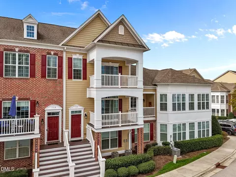 10529 Sablewood Dr #112, Raleigh, NC 27617