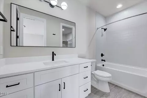 Bath - 730 Hopkins St, Durham, NC 27701 photo 3 of 5