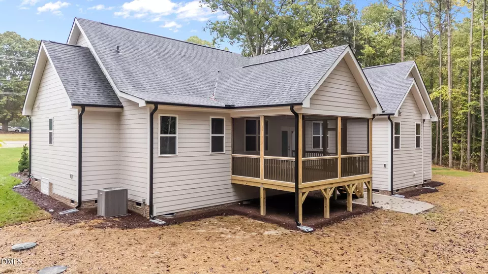 Exterior - 2333 Nc Highway 98 W, Louisburg, NC 27549 photo 3 of 12