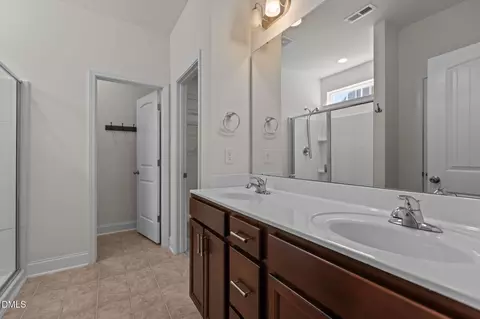 Bath - 354 Dando St, Garner, NC 27529 photo 1 of 6