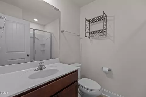 Bath - 354 Dando St, Garner, NC 27529 photo 4 of 6