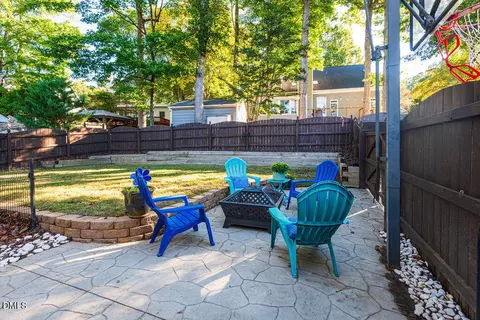 Exterior - 323 Stromer Dr, Cary, NC 27513 photo 4 of 6