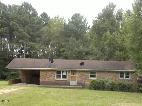 220 N Richardson Rd, Siler City, NC 27344