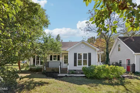390 Blair Dr, Garner, NC 27529