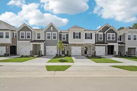 922 Kensley Grove Ln # 64, Fuquay Varina, NC 27526