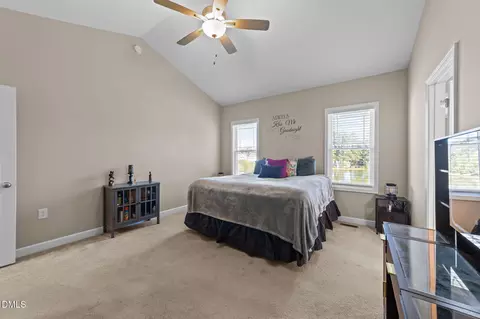 Bedroom - 73 S Rabbit Run Dr, Smithfield, NC 27577 photo 2 of 6