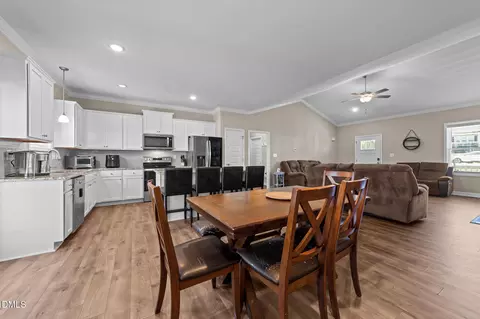 Dining - 73 S Rabbit Run Dr, Smithfield, NC 27577 photo 2 of 2