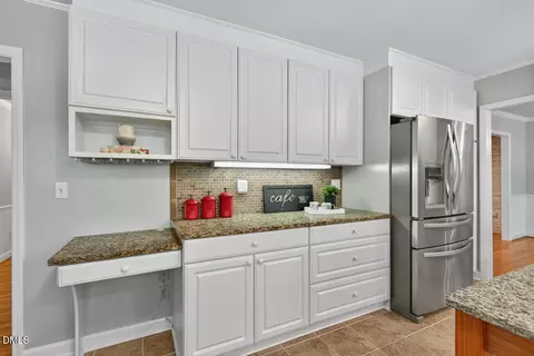 Kitchen - 7008 Windover Dr, Durham, NC 27712 photo 6 of 6