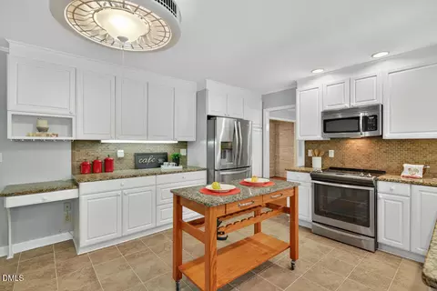 Kitchen - 7008 Windover Dr, Durham, NC 27712 photo 5 of 6