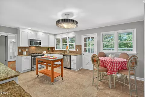Kitchen - 7008 Windover Dr, Durham, NC 27712 photo 4 of 6