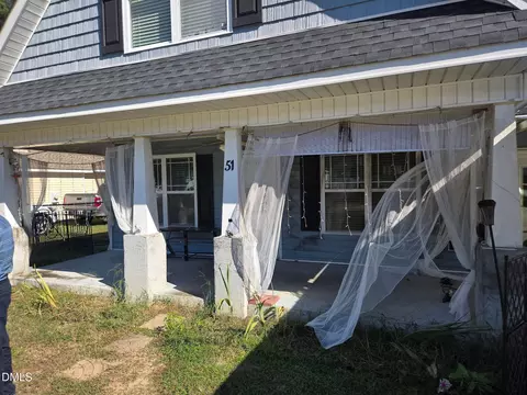 51 Birch St, Elizabethtown, NC 28337