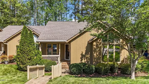 7913 Wood Cove Ct, Raleigh, NC 27615